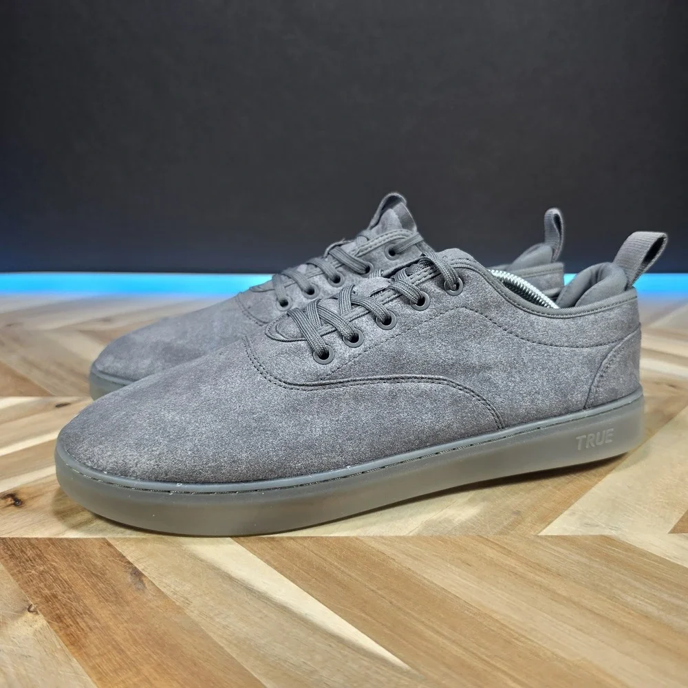 True Linkswear Future Staples FS-01 Golf Shoes Size 11.5 Gray Leather Spikeless